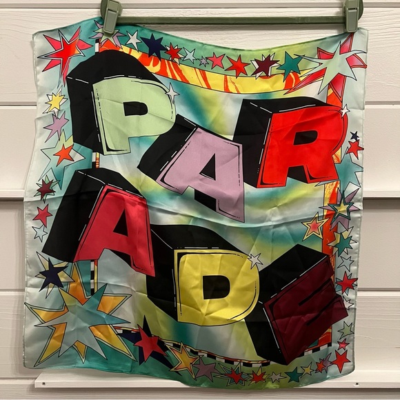 PARADE Star Mini Scarf - Picture 2 of 3